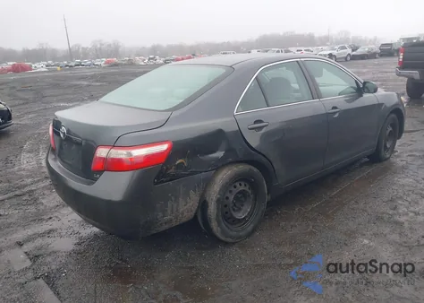 2009 Toyota Camry Le z USA, uszkodzony, nr VIN 4T1BE46K59U805794